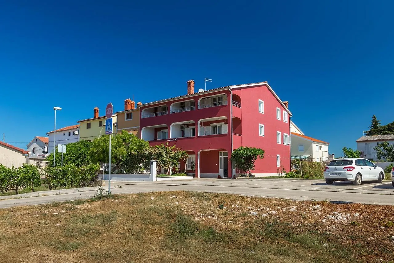 Apartments Boris 771 Fazana