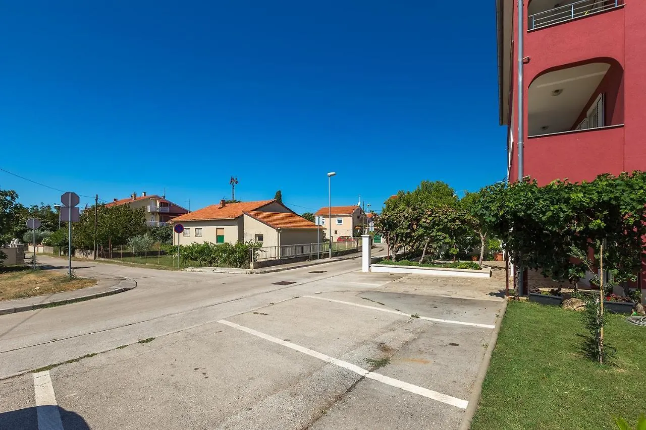 Apartments Boris 771 Fazana