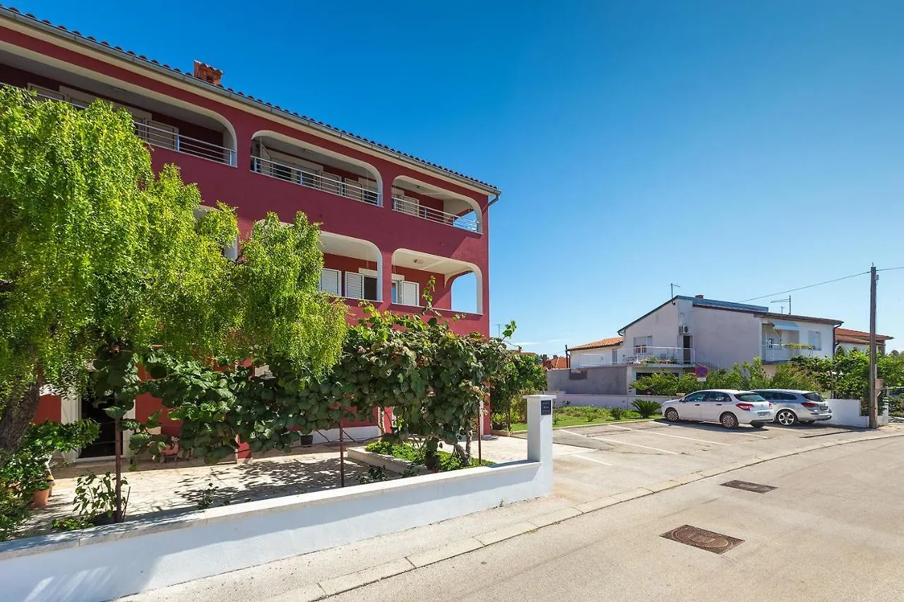 Apartments Boris 771 Fazana